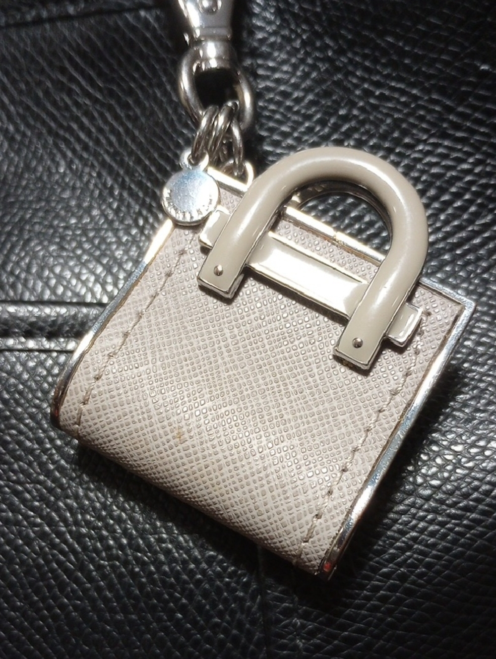 Michael Kors Bag Charm - Picture 5 of 14